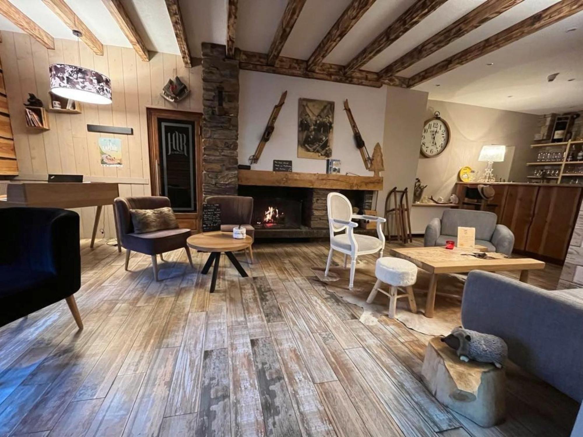 Hotel La Rencluse Saint-Mamet ภายนอก รูปภาพ