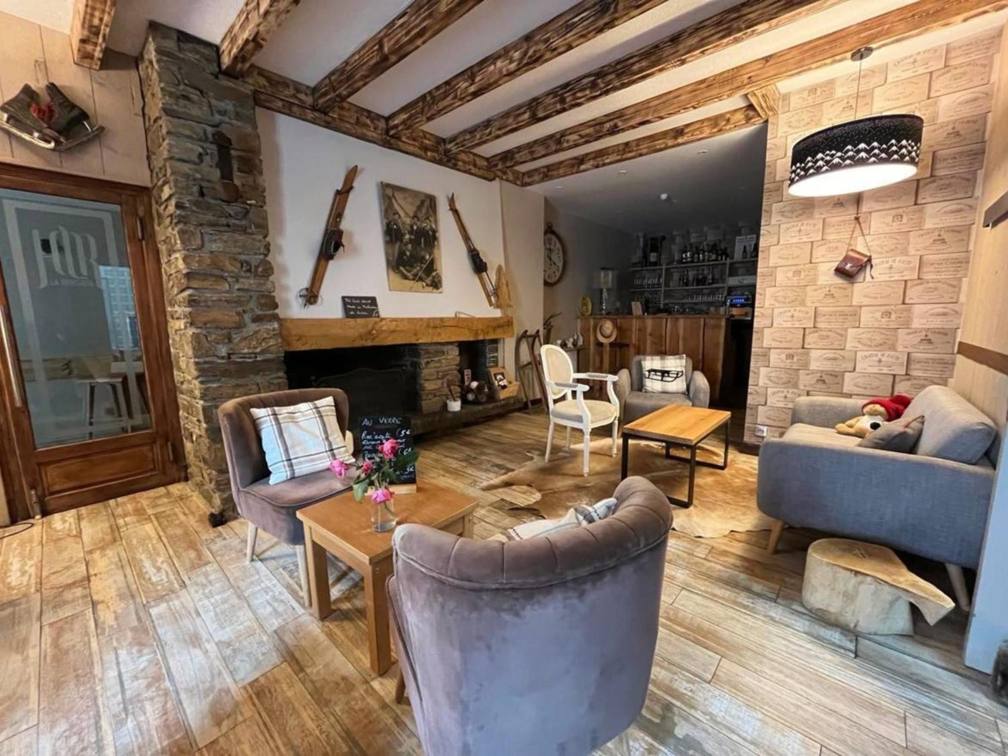 Hotel La Rencluse Saint-Mamet ภายนอก รูปภาพ