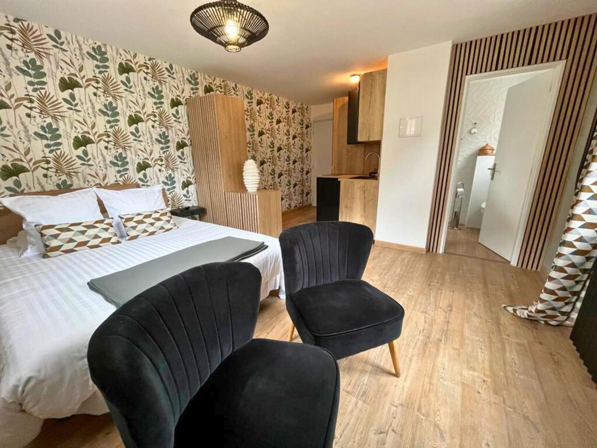 Hotel La Rencluse Saint-Mamet ภายนอก รูปภาพ