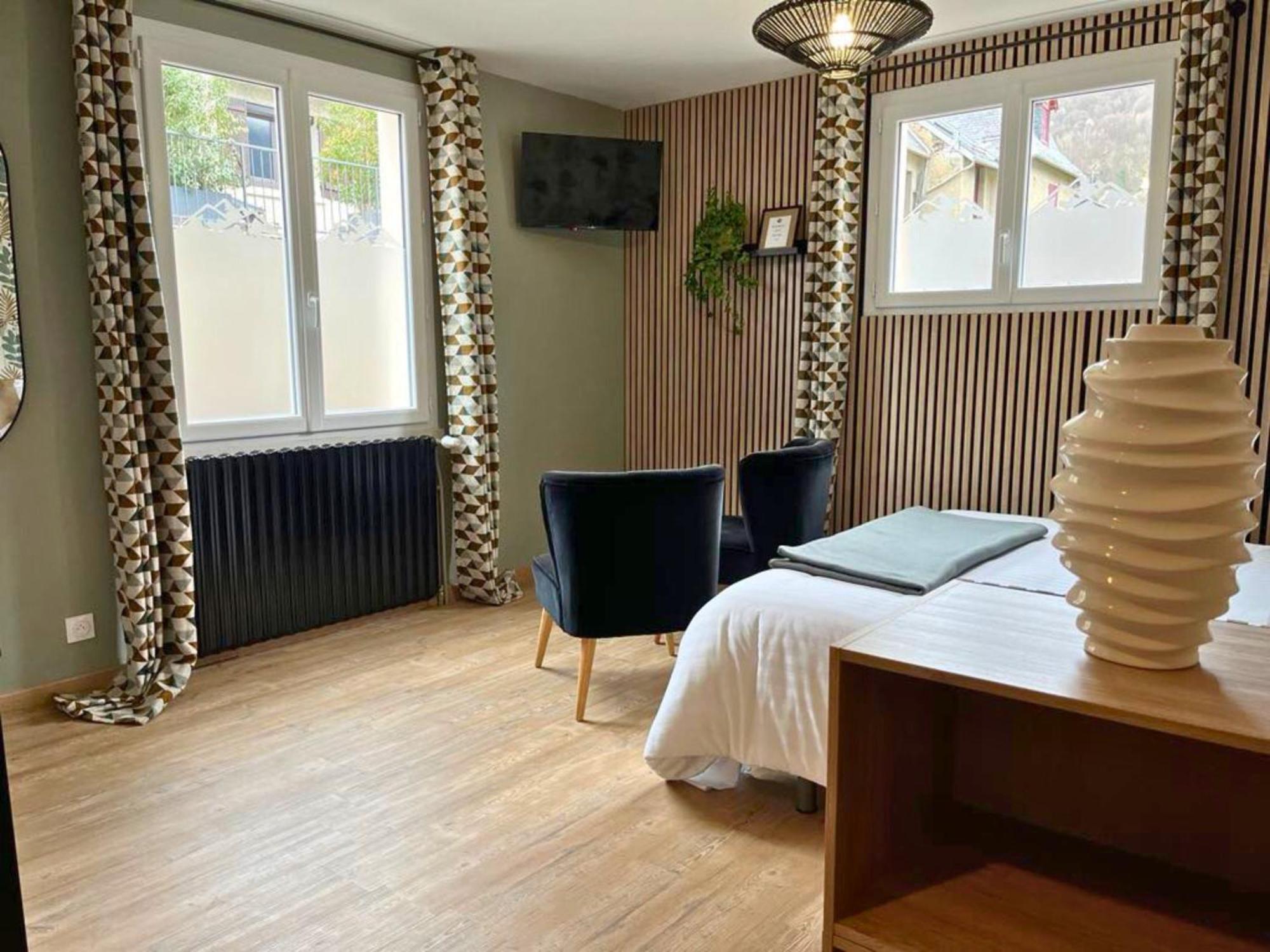 Hotel La Rencluse Saint-Mamet ภายนอก รูปภาพ