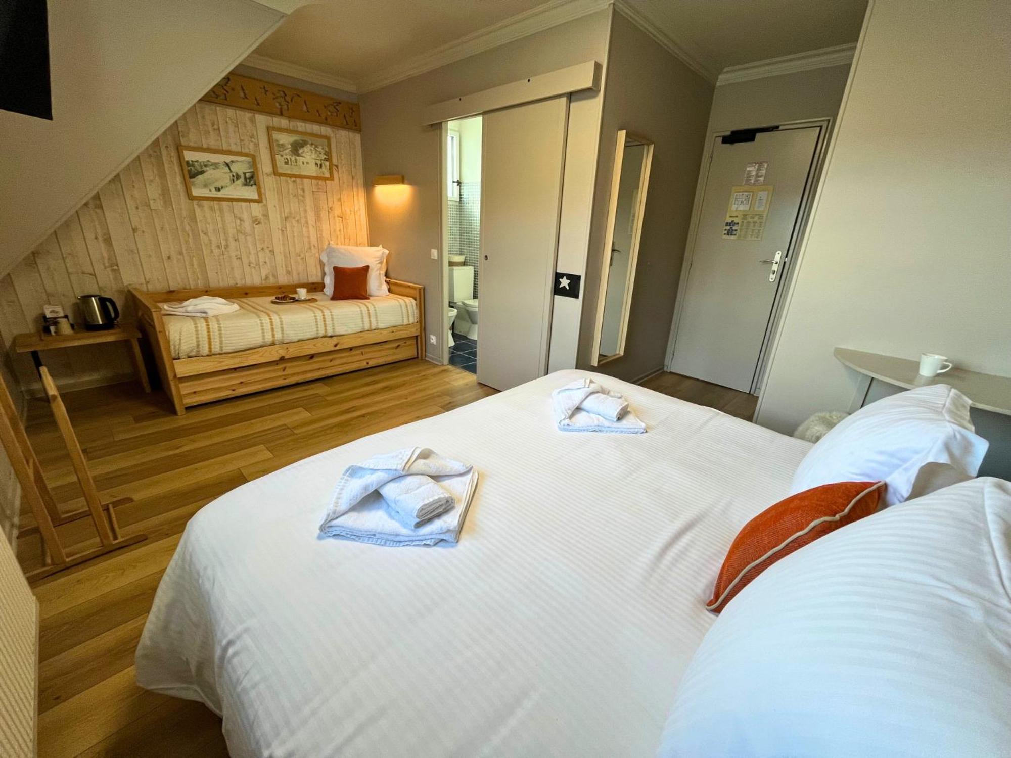 Hotel La Rencluse Saint-Mamet ภายนอก รูปภาพ
