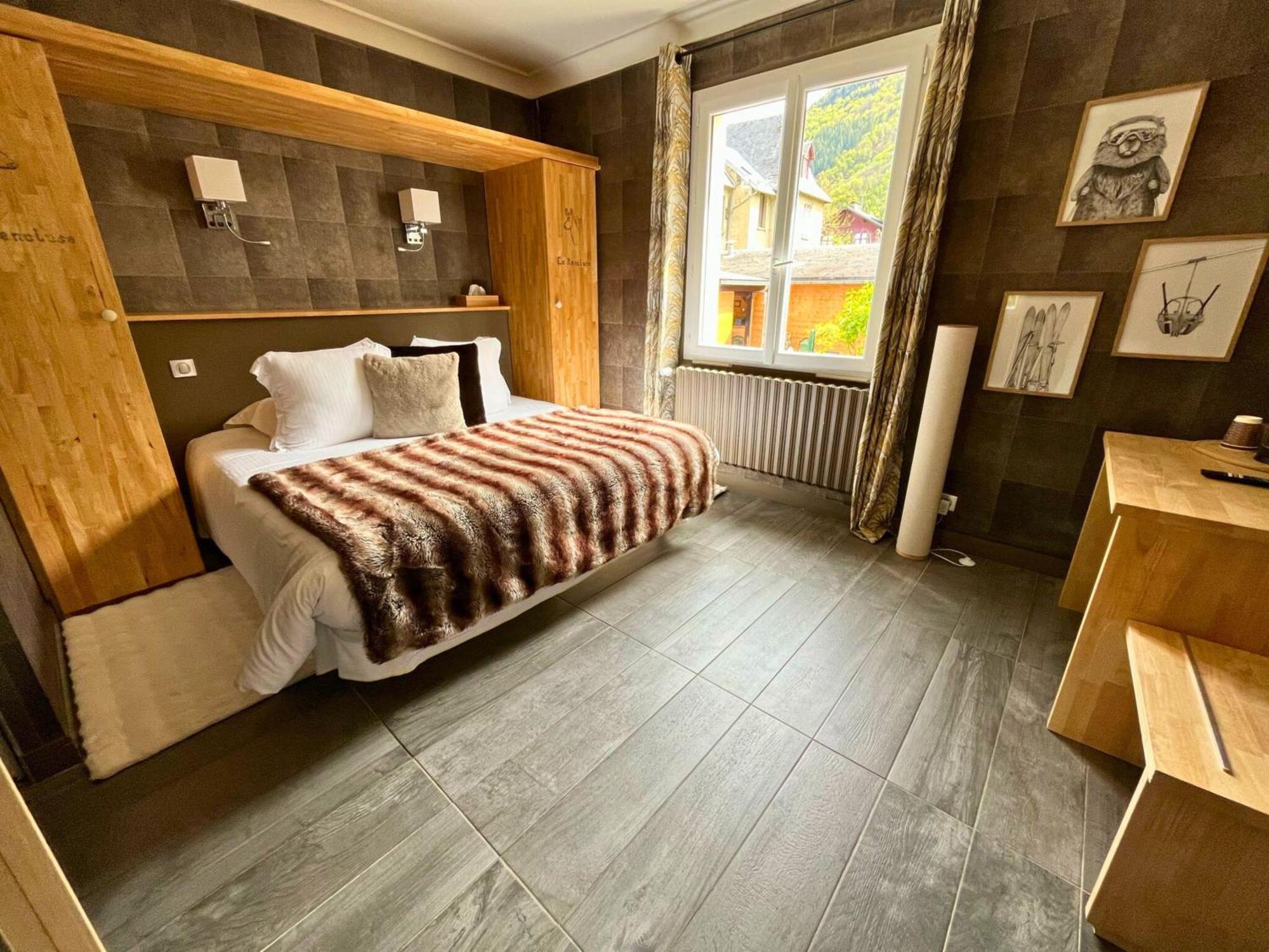Hotel La Rencluse Saint-Mamet ภายนอก รูปภาพ