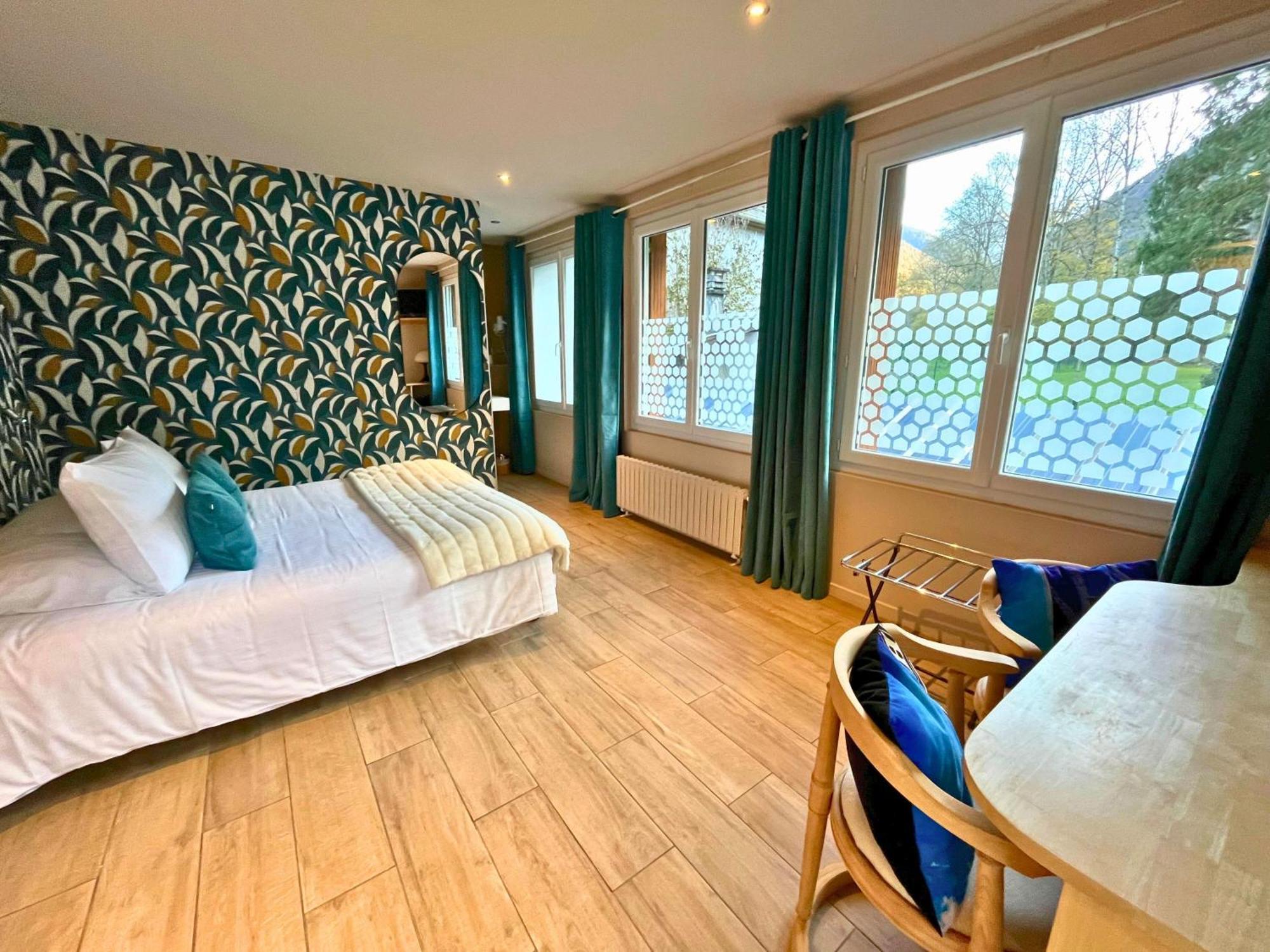 Hotel La Rencluse Saint-Mamet ภายนอก รูปภาพ